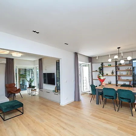 Design Flat N17 Garden Апартамент