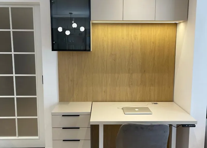 Апартамент N17 Garden - Parking - Workdesk - Blackout Rolls- Netflix - Wash&dry *